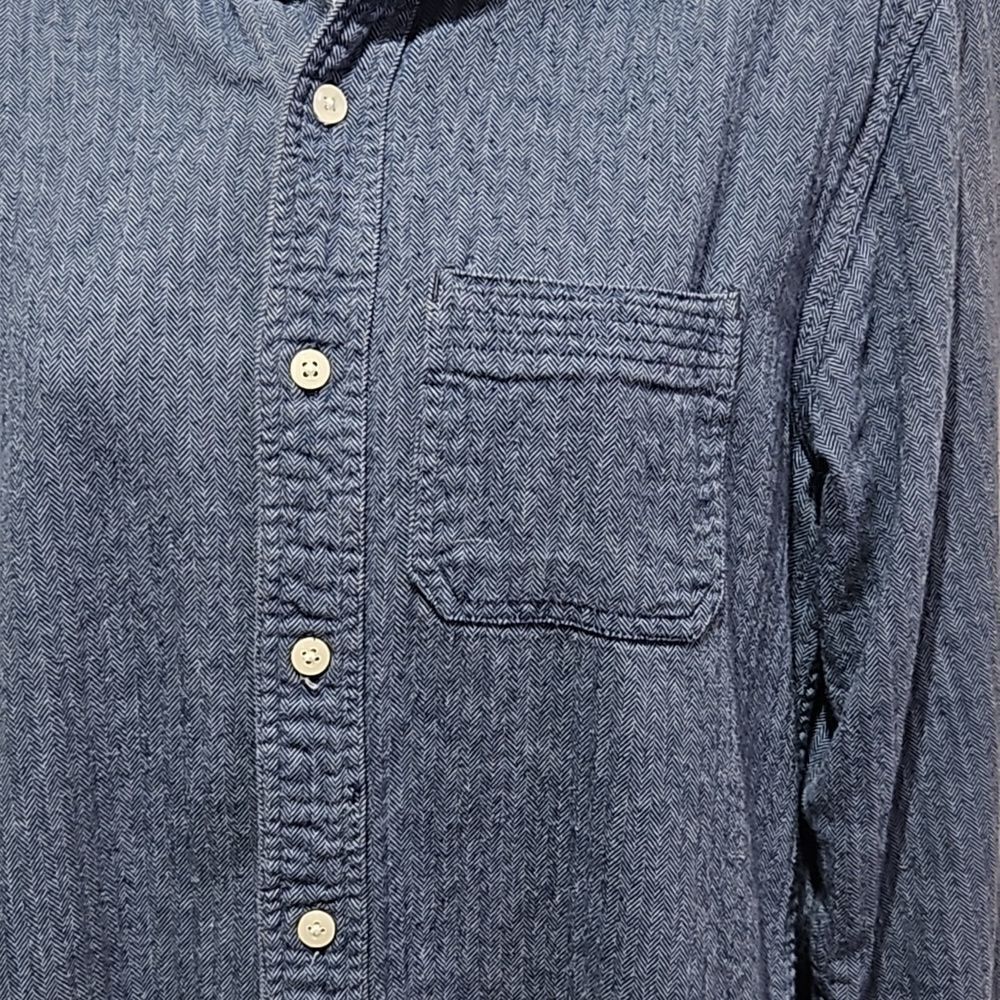 GAP Blue Long Sleeve Button Down Flannel Top - Picture 4 of 10
